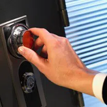 Advantage Locksmith Store Bridgeview, IL 708-303-9355 - sb-com-01